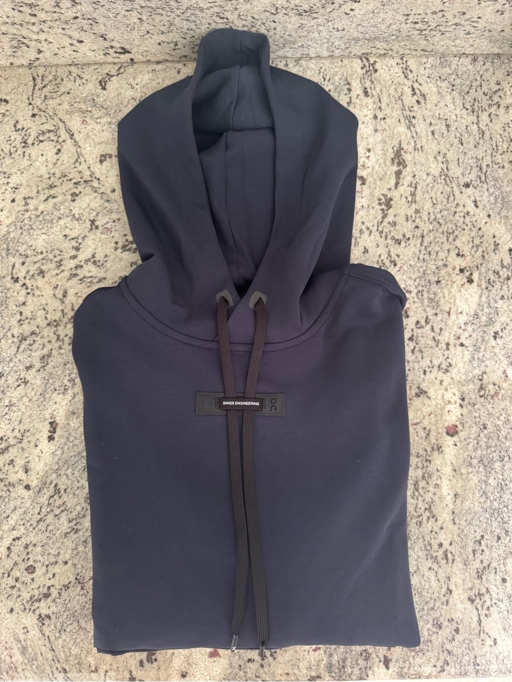 NWT On Running Women’s Hoodie Navy Blue Swiss Engineering Performance M